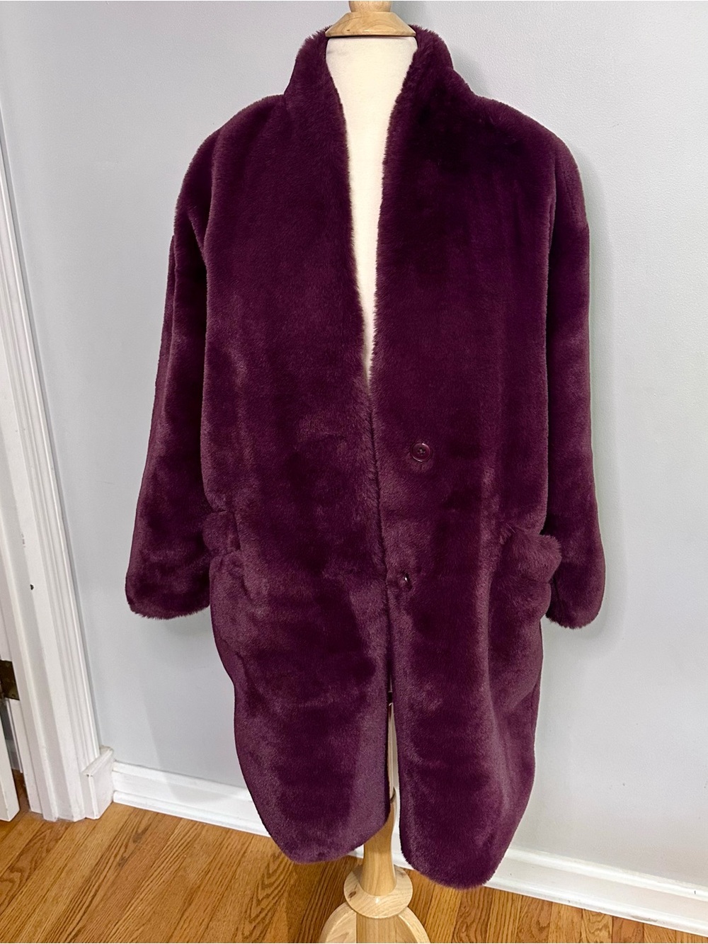 Abercrombie and Fitch Plum Faux Fur Teddy Bear Jacket Size M